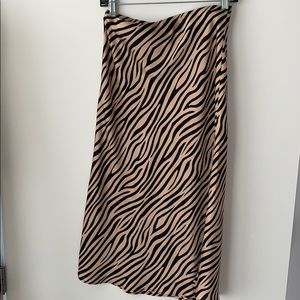 Midi skirt in animal print